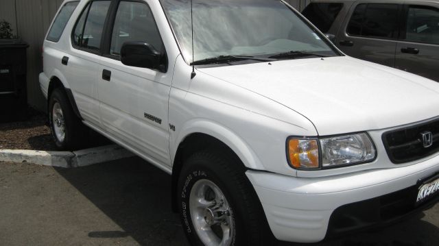 2000 Honda Passport C240w