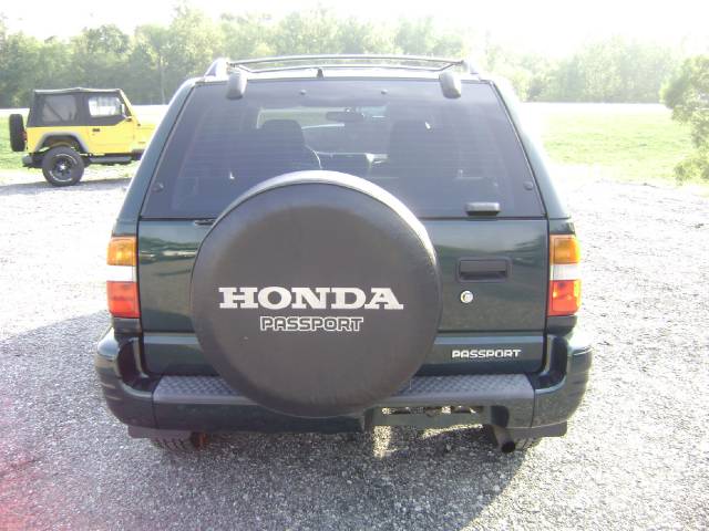 2001 Honda Passport Loaded--4x4--new Tires