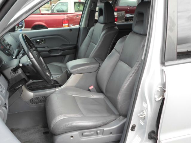 2003 Honda Pilot 2500hd LS 4X4