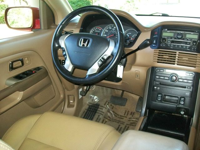 2004 Honda Pilot 2500hd LS 4X4