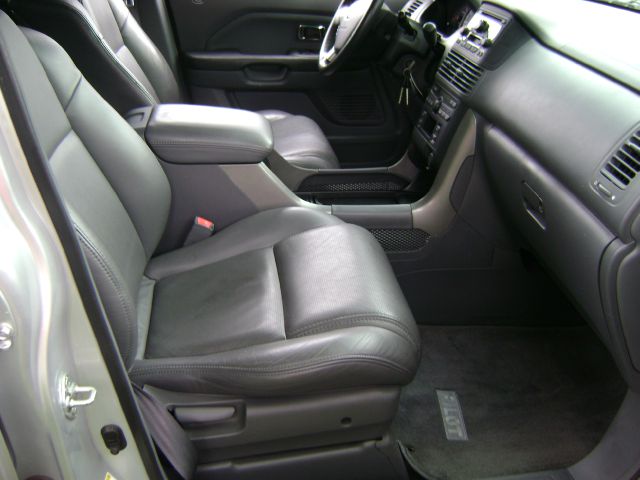 2004 Honda Pilot GS 43