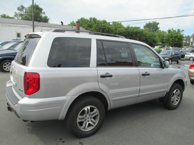 2004 Honda Pilot GS 43