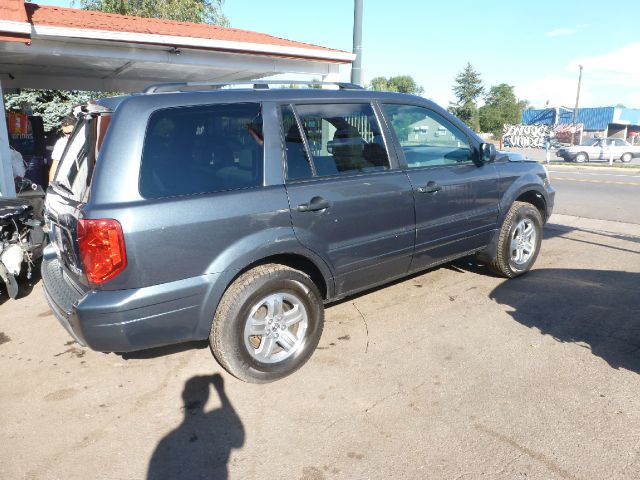 2004 Honda Pilot GS 43