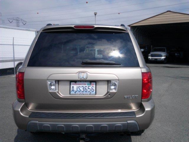 2004 Honda Pilot LS 2WD