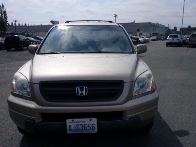 2004 Honda Pilot LS 2WD