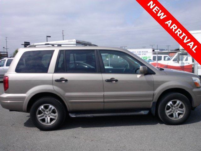 2004 Honda Pilot LS 2WD