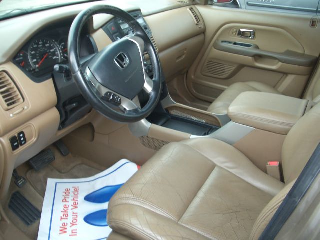 2004 Honda Pilot GS 43