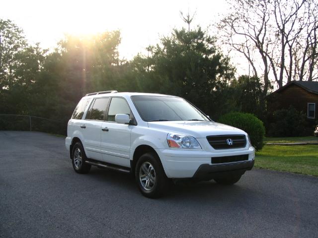 2004 Honda Pilot LS 2WD