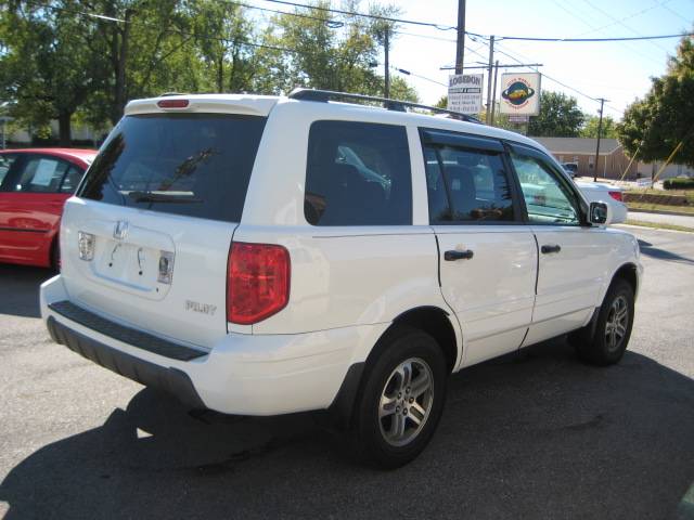 2005 Honda Pilot LS 2WD