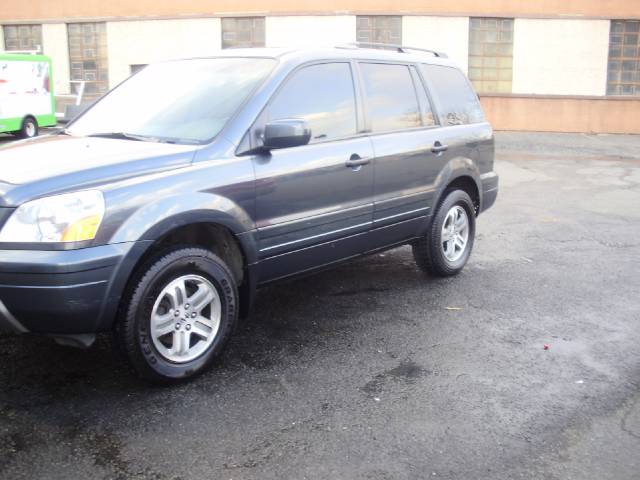 2005 Honda Pilot LS 2WD