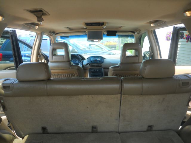 2005 Honda Pilot 2500hd LS 4X4