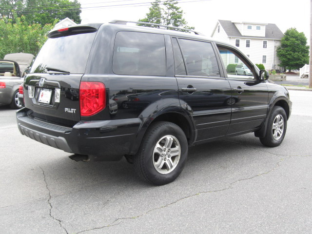 2005 Honda Pilot 2500hd LS 4X4