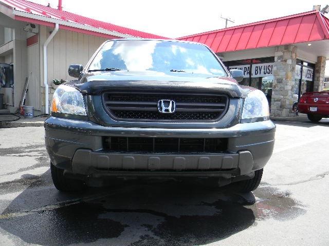 2005 Honda Pilot Crew Cab 126.0 WB LS