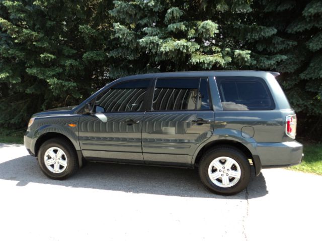 2006 Honda Pilot LS Truck