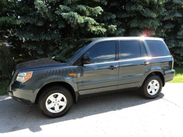 2006 Honda Pilot LS Truck