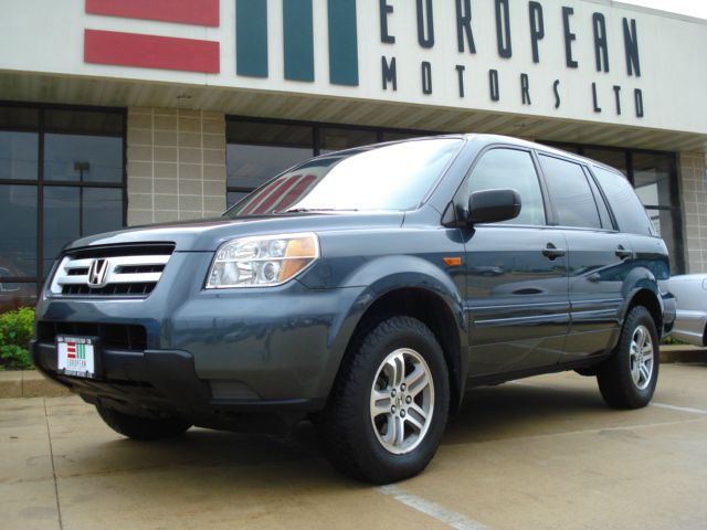 2006 Honda Pilot LS Truck