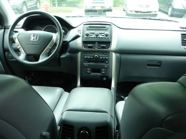 2006 Honda Pilot Maxx SS Sedan