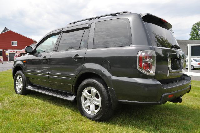 2006 Honda Pilot LS Truck