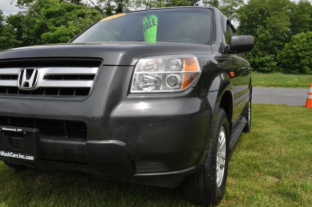 2006 Honda Pilot LS Truck