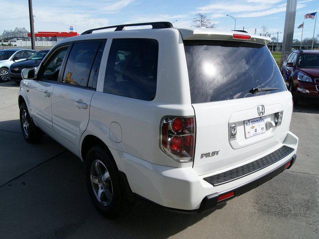 2006 Honda Pilot AWD LT - 29 MPG For HWY