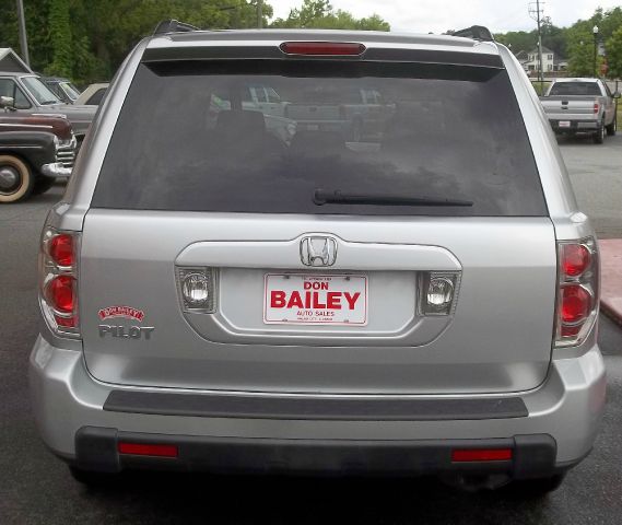 2006 Honda Pilot Crew Cab 126.0 WB 1SC LS Z85