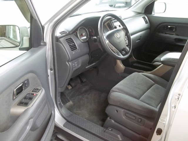 2006 Honda Pilot Crew Cab 126.0 WB 1SC LS Z85