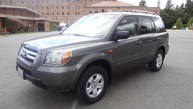 2007 Honda Pilot LS Truck