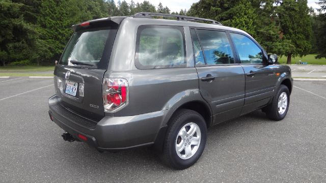 2007 Honda Pilot LS Truck