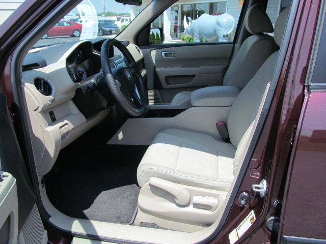 2010 Honda Pilot 1990 Nissan GS