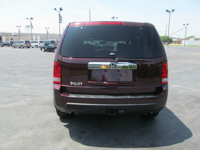 2010 Honda Pilot 1990 Nissan GS