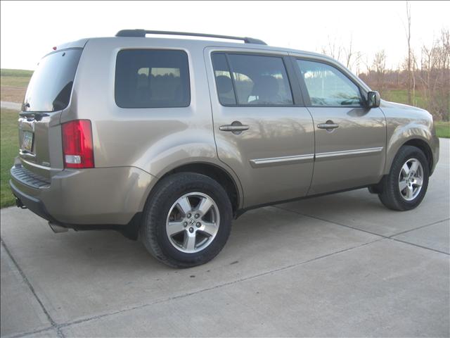 2010 Honda Pilot LS 2WD