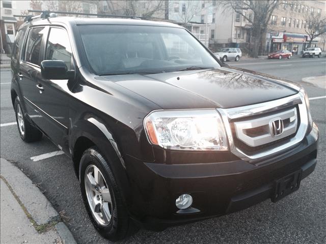 2011 Honda Pilot T6 AWD 7-passenger Leather Moonroof