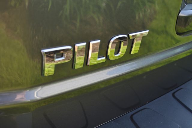 2011 Honda Pilot Sport LS