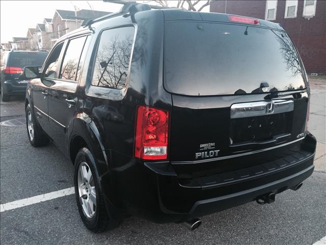 2011 Honda Pilot T6 AWD 7-passenger Leather Moonroof