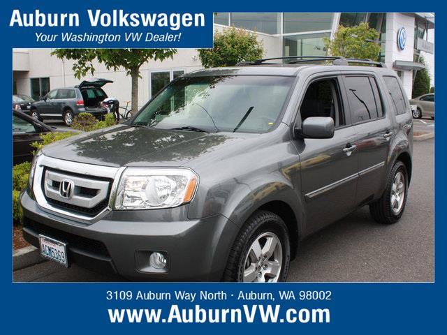 2011 Honda Pilot 4dr Sdn Touring Signature RWD