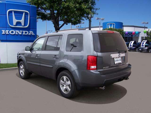 2011 Honda Pilot LS 2WD