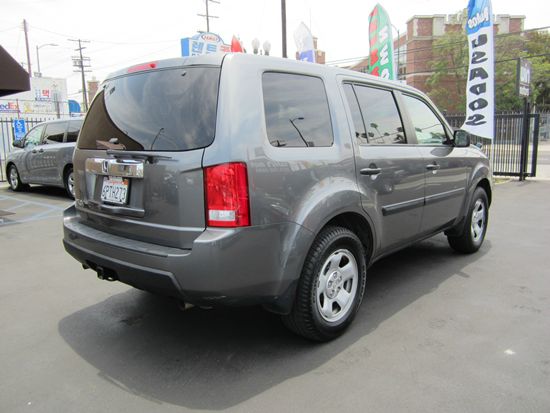 2011 Honda Pilot 1990 Nissan GS