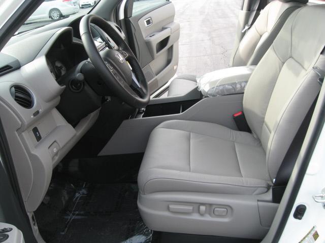 2013 Honda Pilot Sport LS