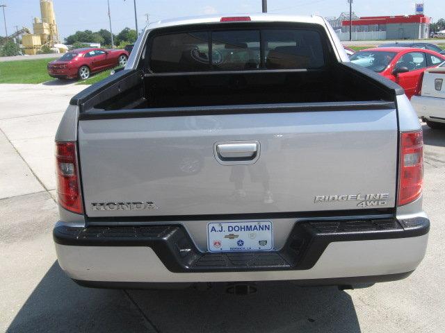 2010 Honda Ridgeline Ram 3500 Diesel 2-WD