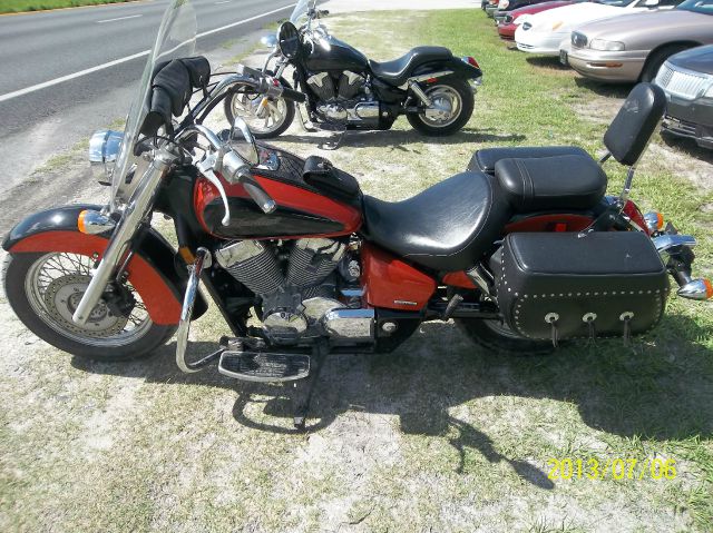 2006 Honda Shadow XLE W/sunroof, JBL Audio,bluetooth