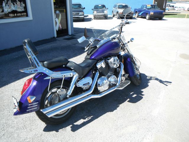 2003 Honda VTX1800 W/leather