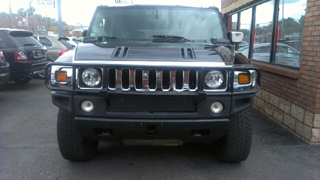 2003 Hummer H2 Scion XB