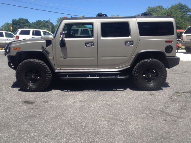 2004 Hummer H2 Scion XB