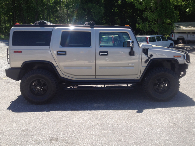 2004 Hummer H2 Scion XB