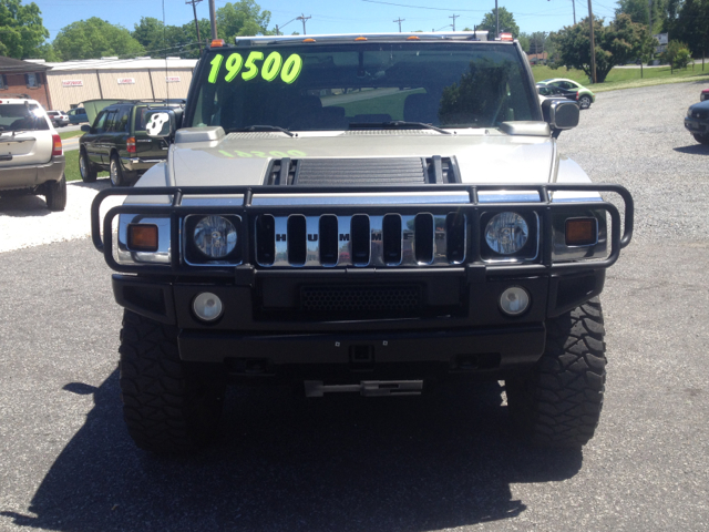 2004 Hummer H2 Scion XB