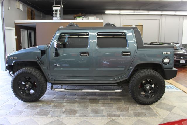 2005 Hummer H2 SUT Sport V-8