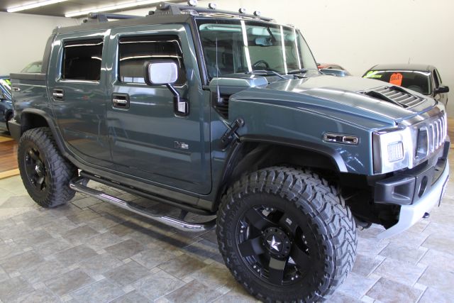 2005 Hummer H2 SUT Sport V-8