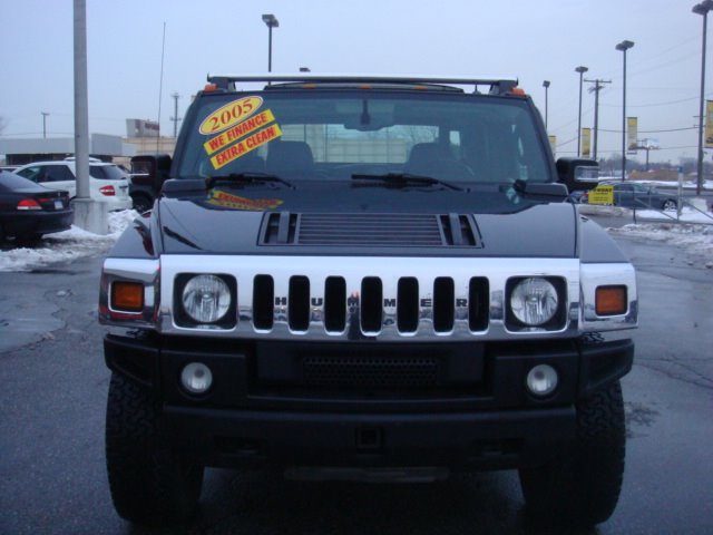 2005 Hummer H2 SUT Sport V-8