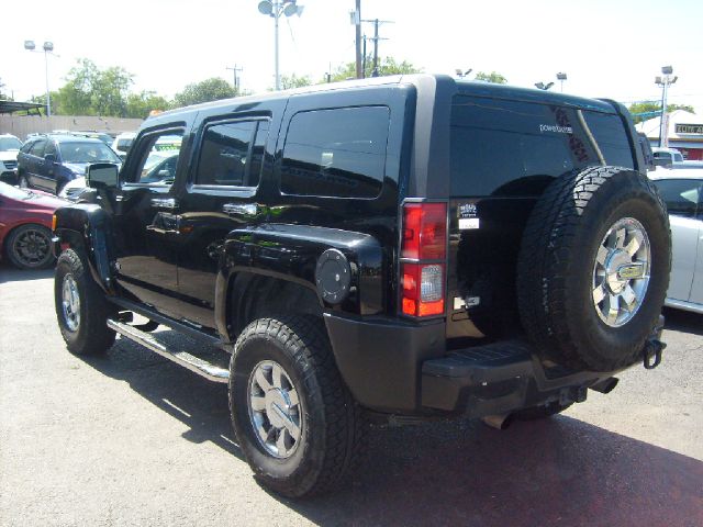 2006 Hummer H3 Scion XB