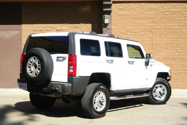 2006 Hummer H3 3.8L MUST Seeone Owner Clean Carfax Sedan